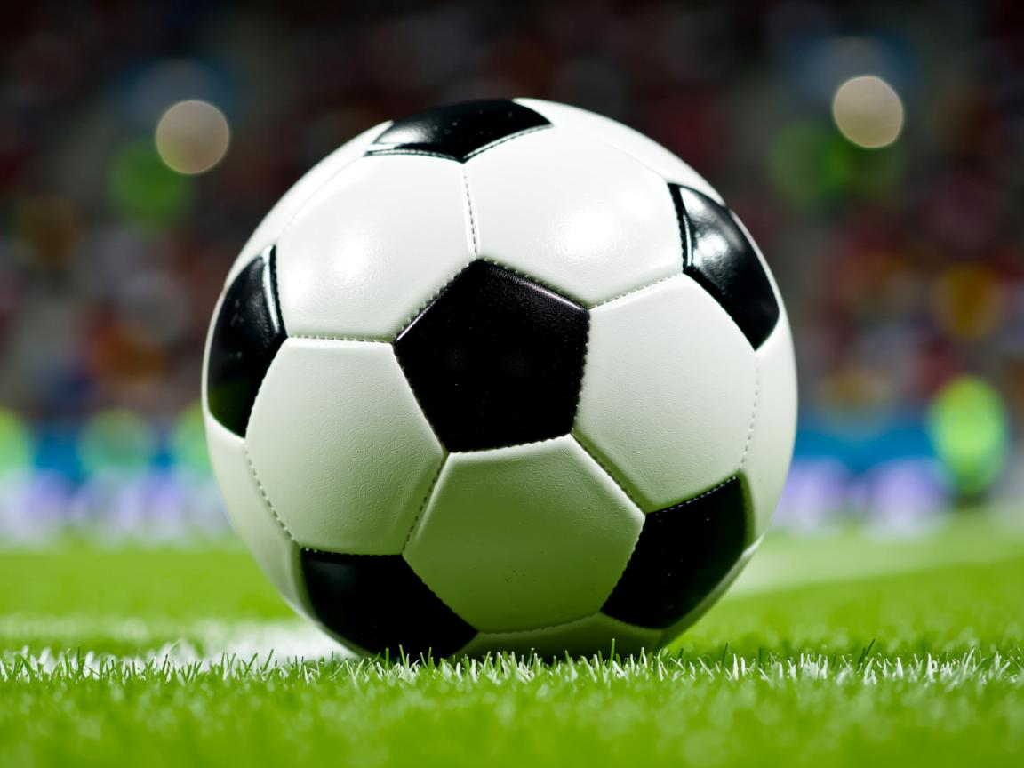 米兰体育平台-老鹰逆袭雄鹿 重返东部第一  第2张